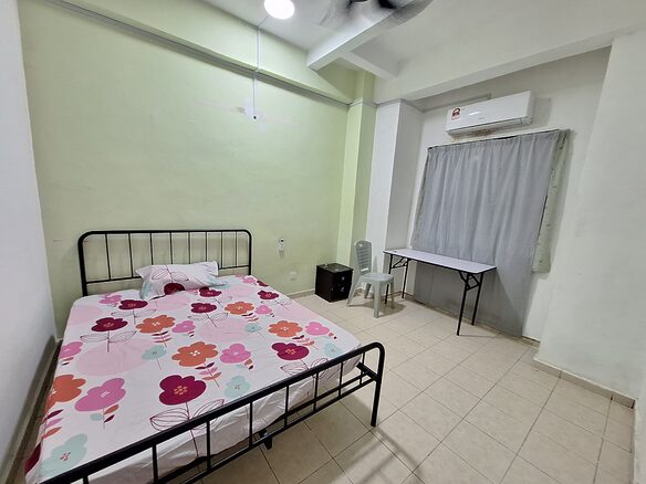 Taman Universiti Single Room For Rent