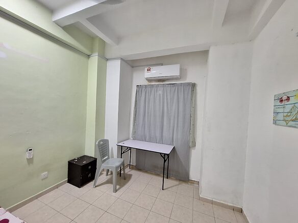 Taman Universiti Single Room For Rent