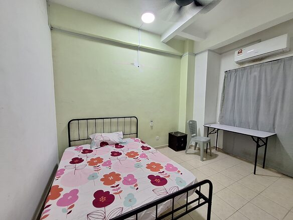 Taman Universiti Single Room For Rent