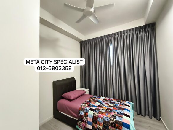 Meta Residence Room For Rent
