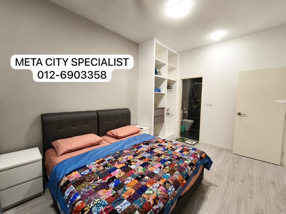 Meta Residence Room For Rent