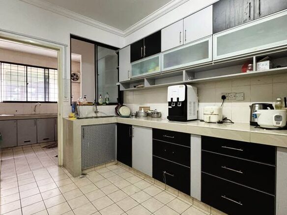 Single Medium Room For Rent