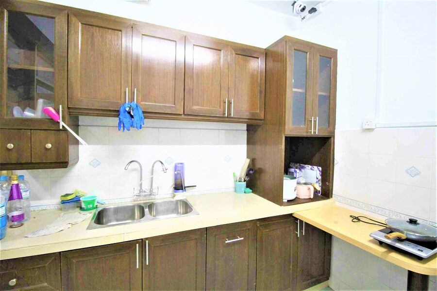Mont Kiara / Queen Size Bedroom Rent