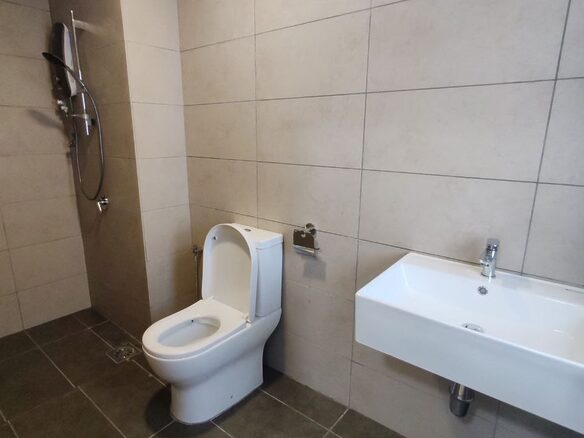 Room at M Luna, Kepong