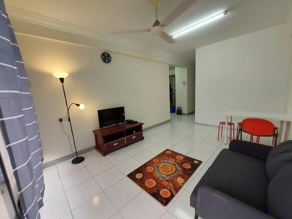 Master Room Male with toilet at Cyberia Smarthomes