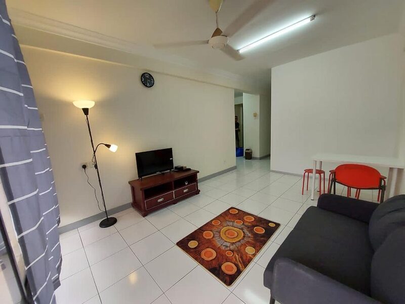 Master Room Male with toilet at Cyberia Smarthomes