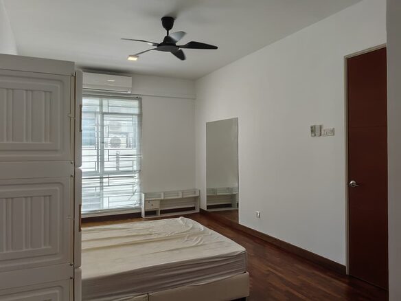 Puchong master room for rent