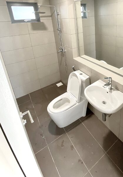🌟Free wifi🌸Female🌟Balcony + Medium Room