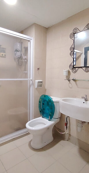 Fully furnished studio unit