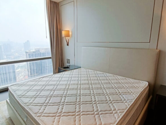 Fully furnished studio unit