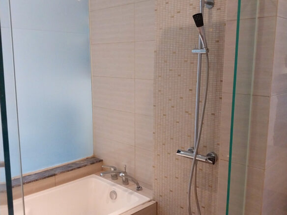 Fully furnished studio unit