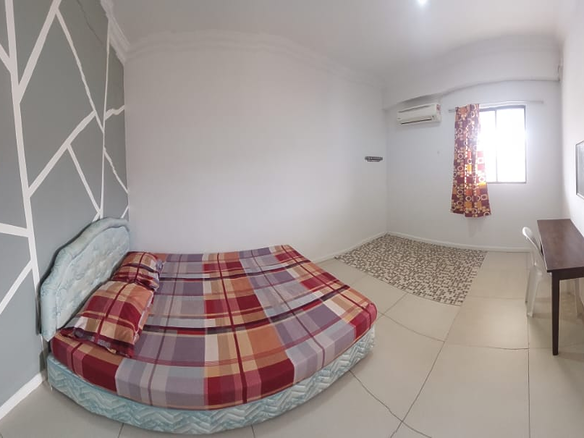 Queen Size Bedroom for Rent (Takada Area)
