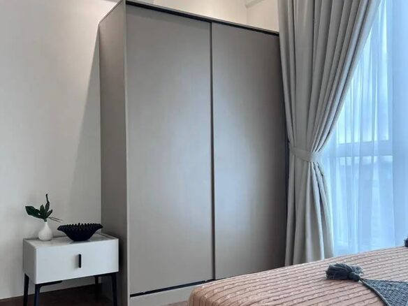 Studio unit for rent At Pavilion Residences
