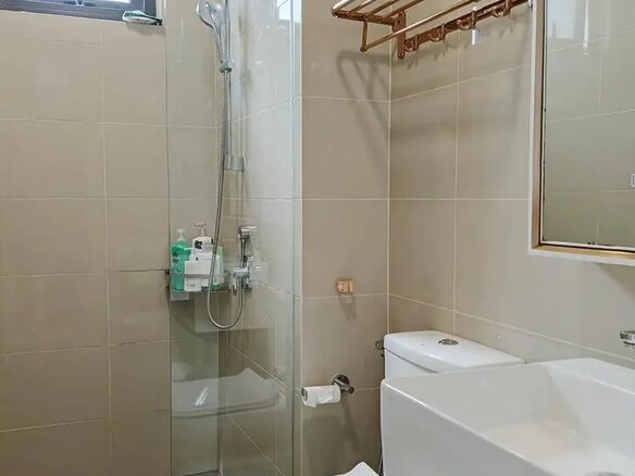 Studio unit for rent At R&F Princess Cove Official