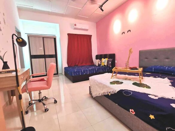 PREMIUM MASTER ROOM WITH STYLISH DESIGNS