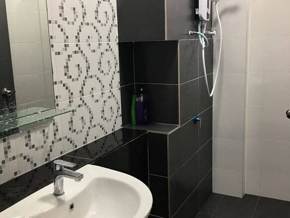 Citywood Apartment 2Bed 2Bath @ JB Town/CIQ