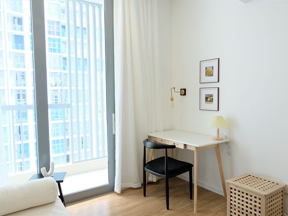 🌟Free wifi🌸Female🌟Balcony + Medium Room