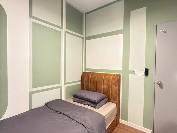 M Vertica KL_R4 Small Room_Female