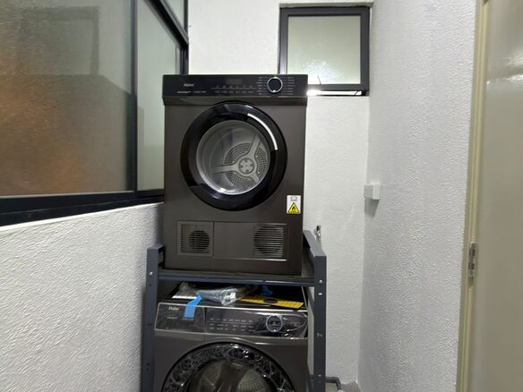 Topaz Condominium _R1 Master Room_Female w Bath