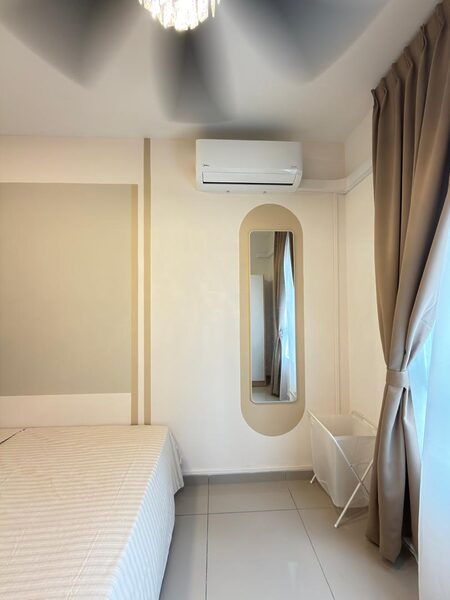Dutamas Dahlia Segambut_R2 Medium Room_Female