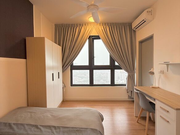 M Vertica KL_R1 Master Room_Female w Bathroom