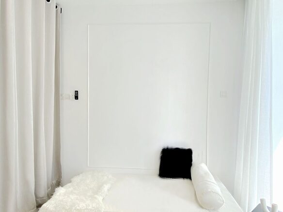 🌟Free wifi🌸Female🌟Balcony + Medium Room