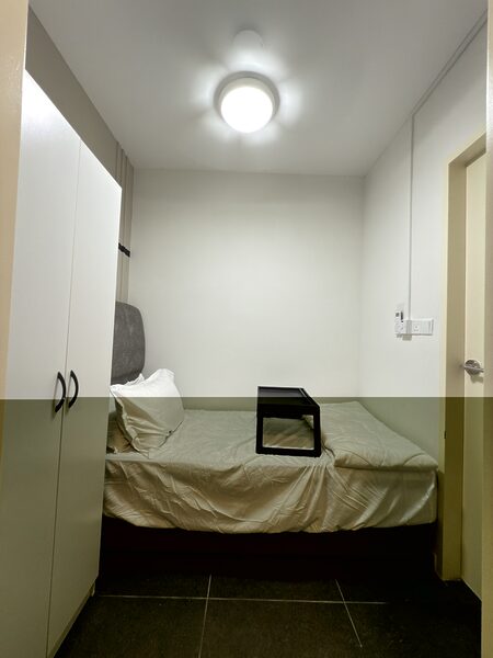 Razak City Residences_R2 Medium Room & Bath_Female