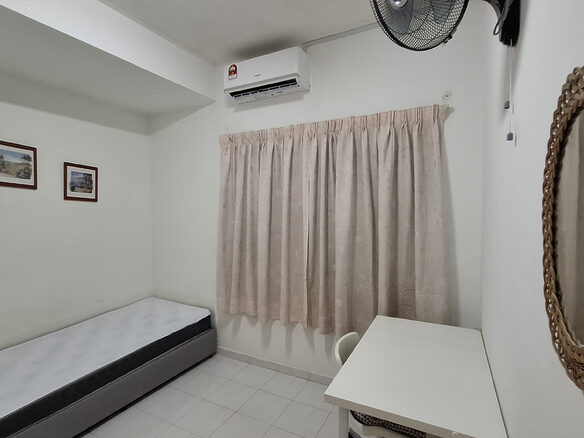 Fully Furnished Kota Kemuning Room for Rent!