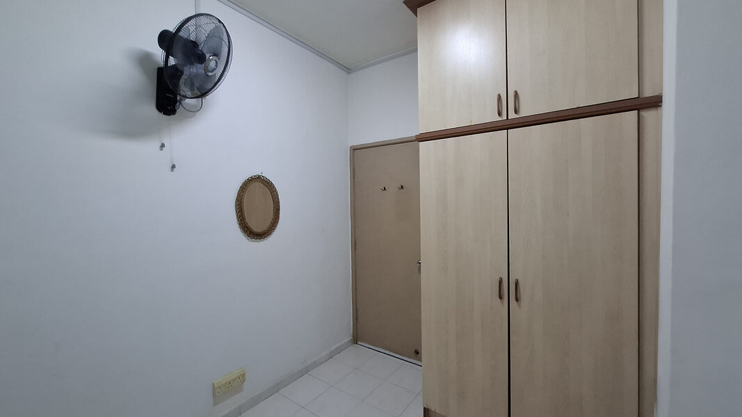 Fully Furnished Kota Kemuning Room for Rent!