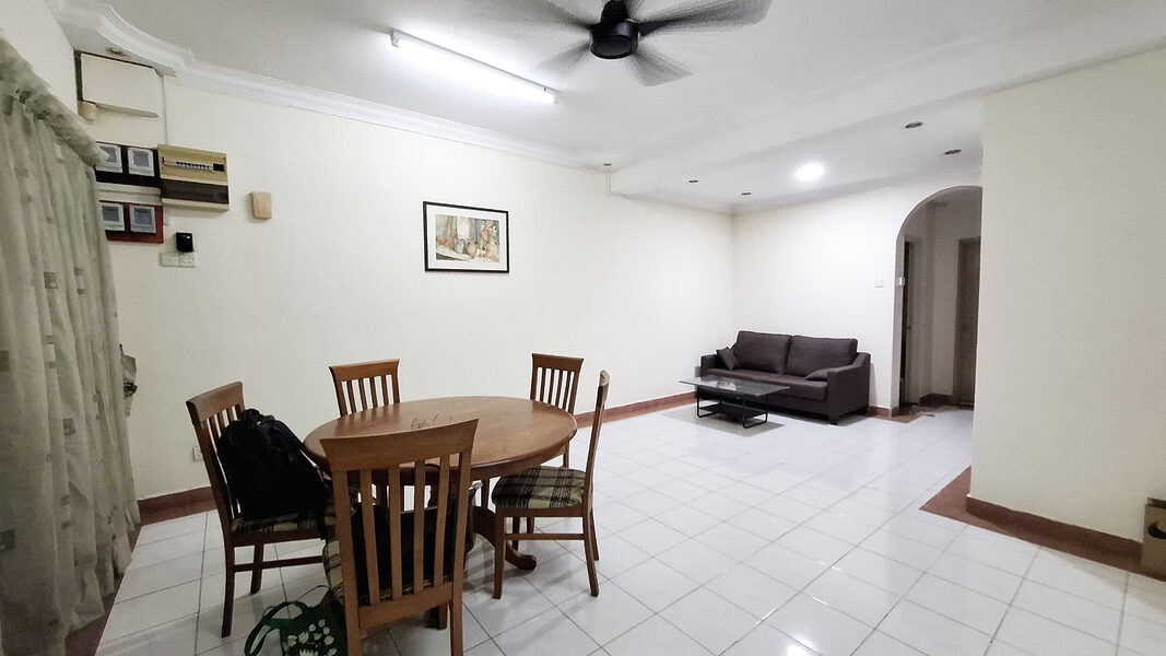 Fully Furnished Kota Kemuning Room for Rent!
