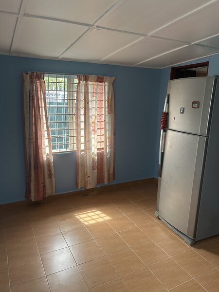 Master bedroom for rent