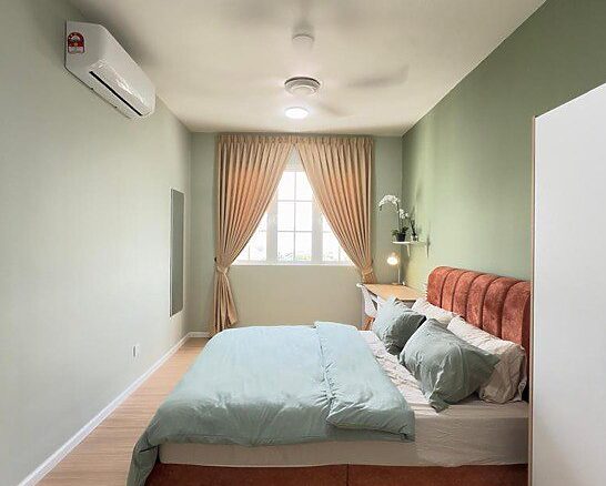 Tuan 2egacy_R1 Master room_Female w Bath_Fit 2 pax