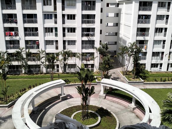 Medium room for rent at Plaza 393 Block C