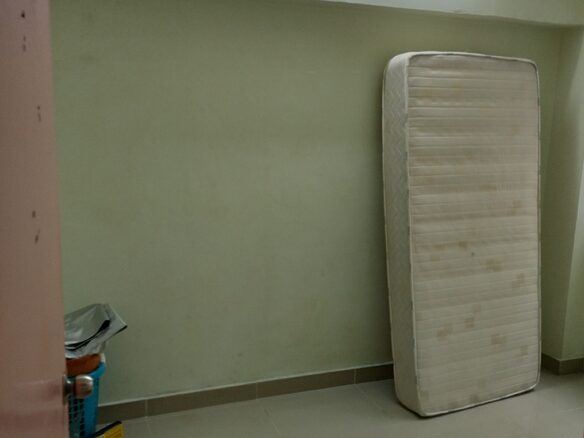 Medium room for rent at Plaza 393 Block C