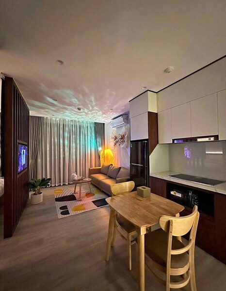 Park Seven Condominium