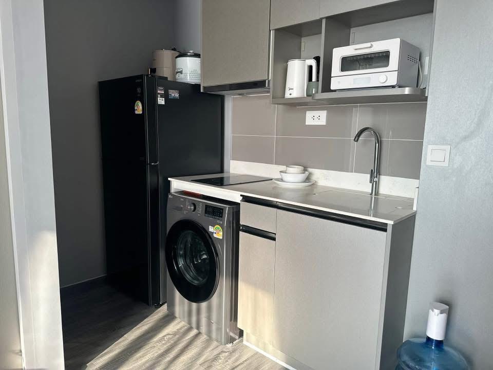Molek Pine 4 Condominium