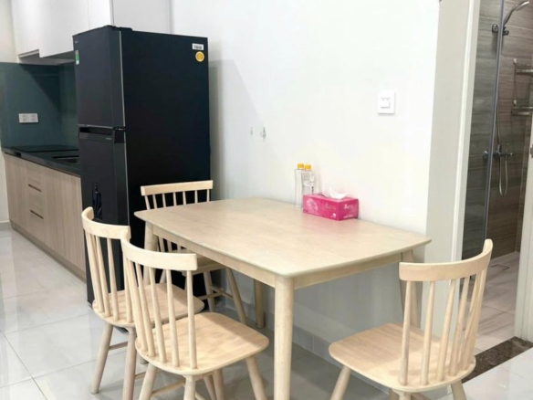 6 Capsquare Condominium
