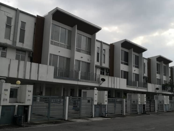 Fully furnished Single room for rent