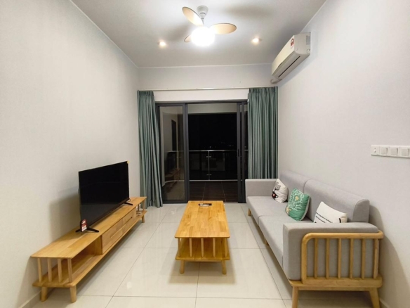 Fully Furnished T Parkland Condominium