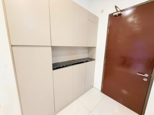 Fully Furnished Bungaraya Condominium