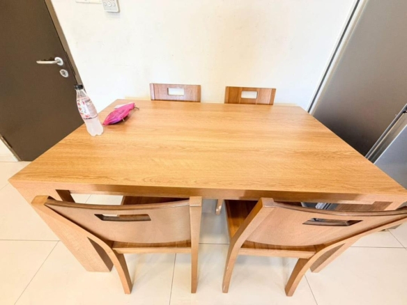 Fully Furnished Sterling Condominium