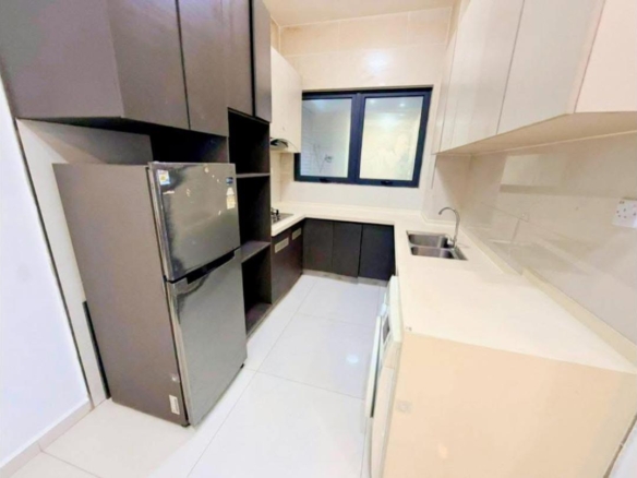 Fully Furnished Five Stones Condominium