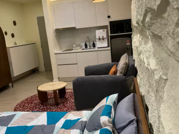 Fully furnished studio apartment for rent