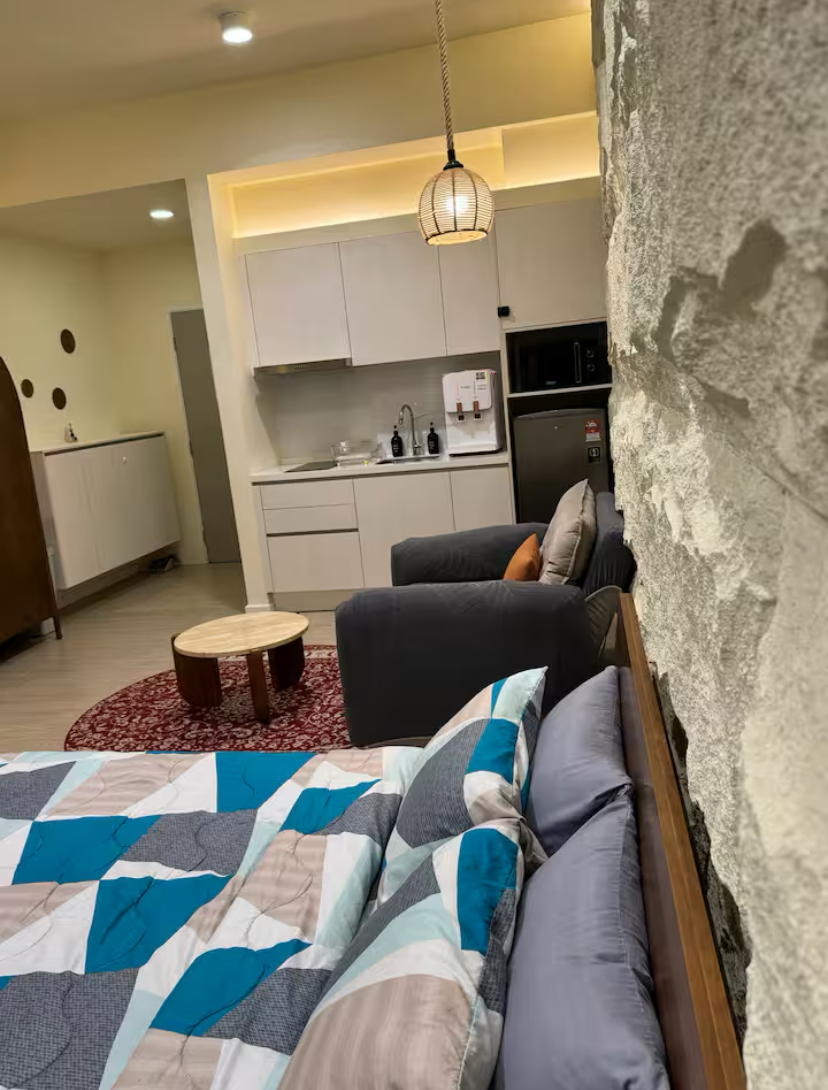 Fully furnished studio apartment for rent