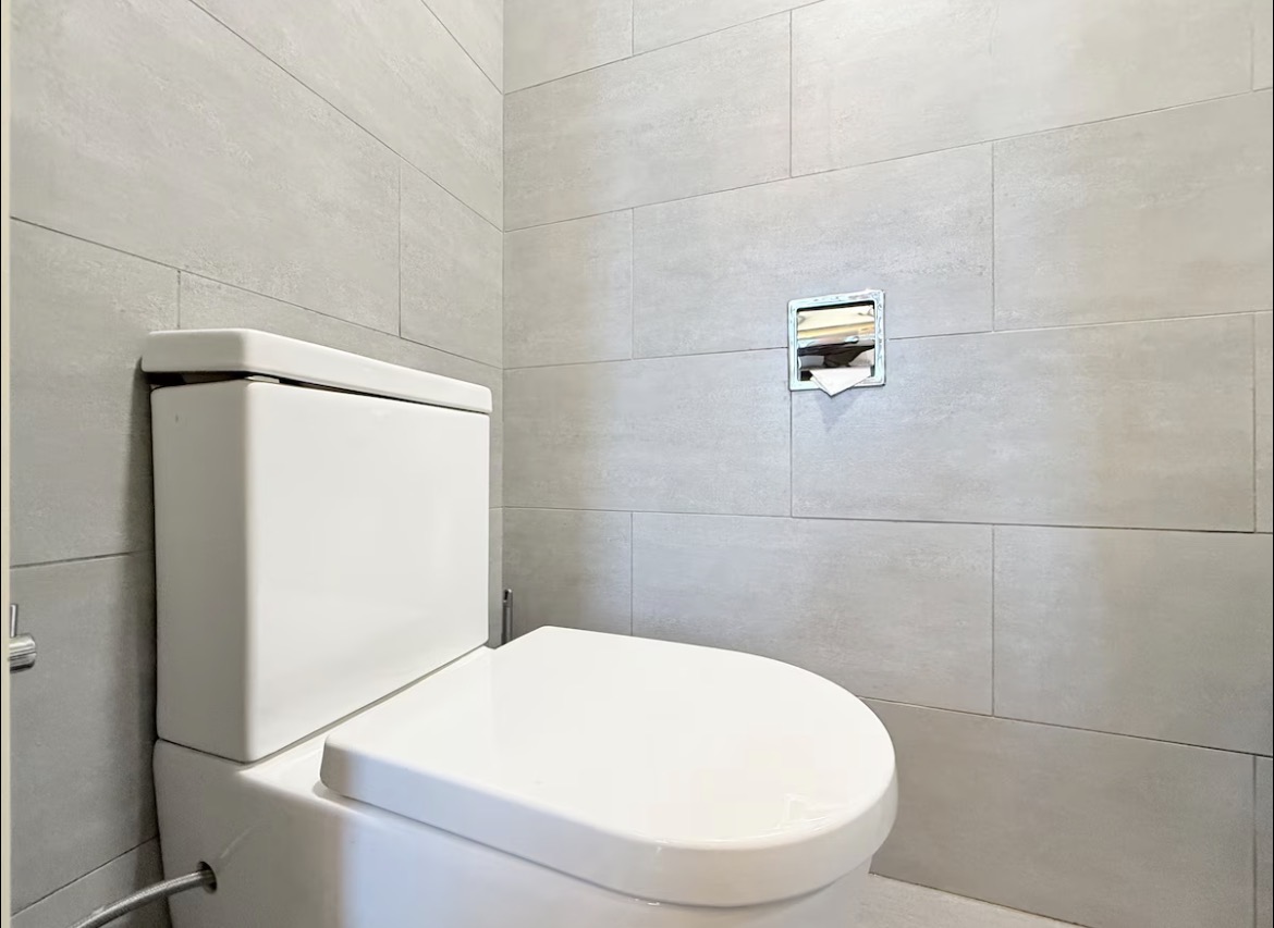 Fully furnished studio apartment for rent