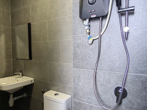 A comfortable room is available for immediate move