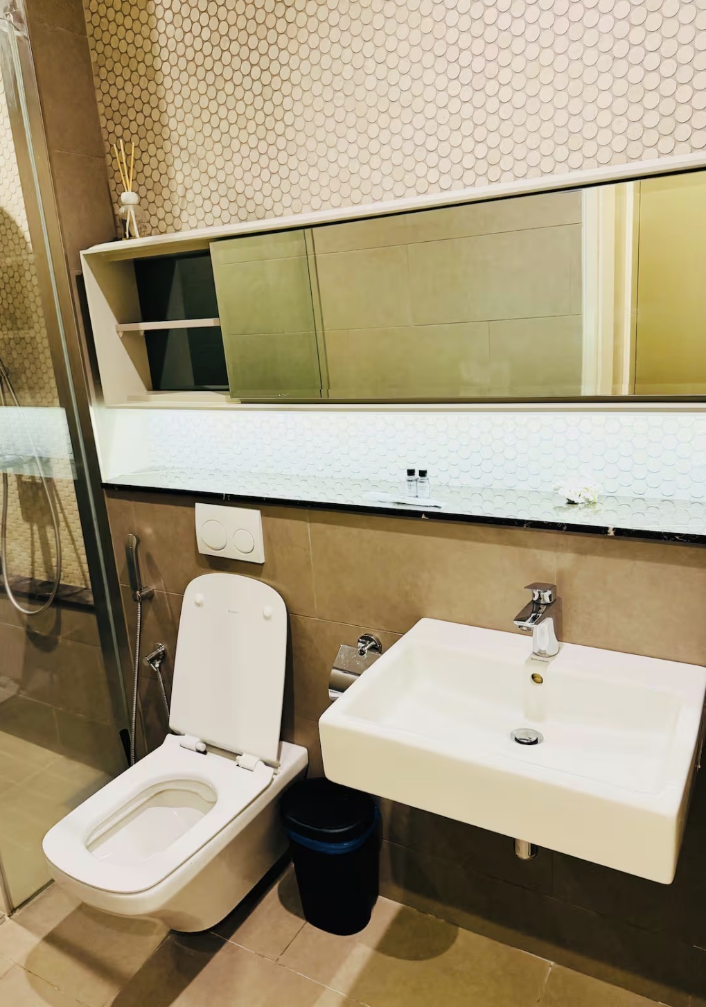 Fully furnished studio apartment for rent