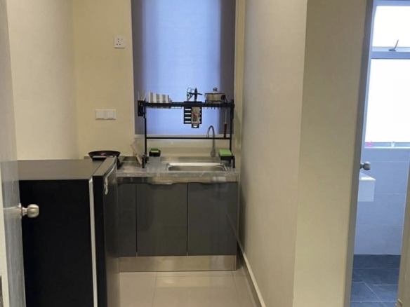 A Fully Furnished Single Room Available For Rent
