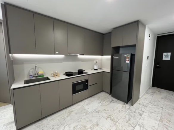 A comfortable room is available for immediate move