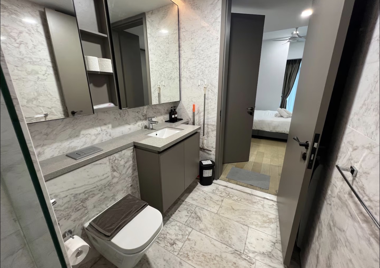 A comfortable room is available for immediate move